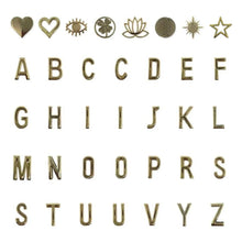 Görseli Galeri görüntüleyiciye yükleyin, YOUZ. Kişiselleştirilebilir Deri iPhone Kılıfı - Beige/Gold