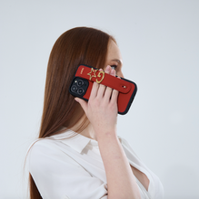 Görseli Galeri görüntüleyiciye yükleyin, UMBI Summer Kişiselleştirilebilir Nakışlı iPhone Kılıfı - Kırmızı