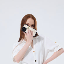 Görseli Galeri görüntüleyiciye yükleyin, UMBI Summer Kişiselleştirilebilir Nakışlı iPhone Kılıfı - Naturel