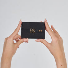 Görseli Galeri görüntüleyiciye yükleyin, YOUZ. Kişiselleştirilebilir Deri Kartlık Siyah