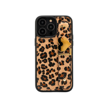 Görseli Galeri görüntüleyiciye yükleyin, UMBI GLAM. Kişiselleştirilebilir iPhone Kılıfı  LEOPAR
